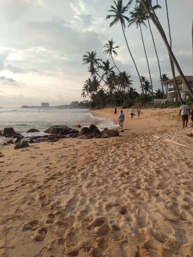 Near Beach Rest Unawatuna Dış mekan fotoğraf
