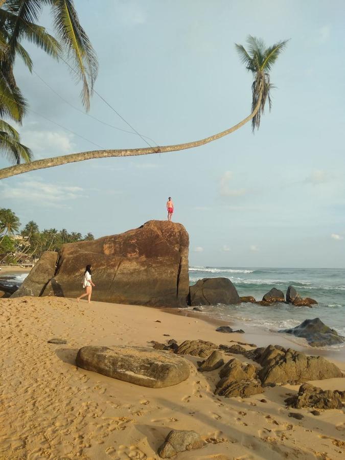 Near Beach Rest Unawatuna Dış mekan fotoğraf